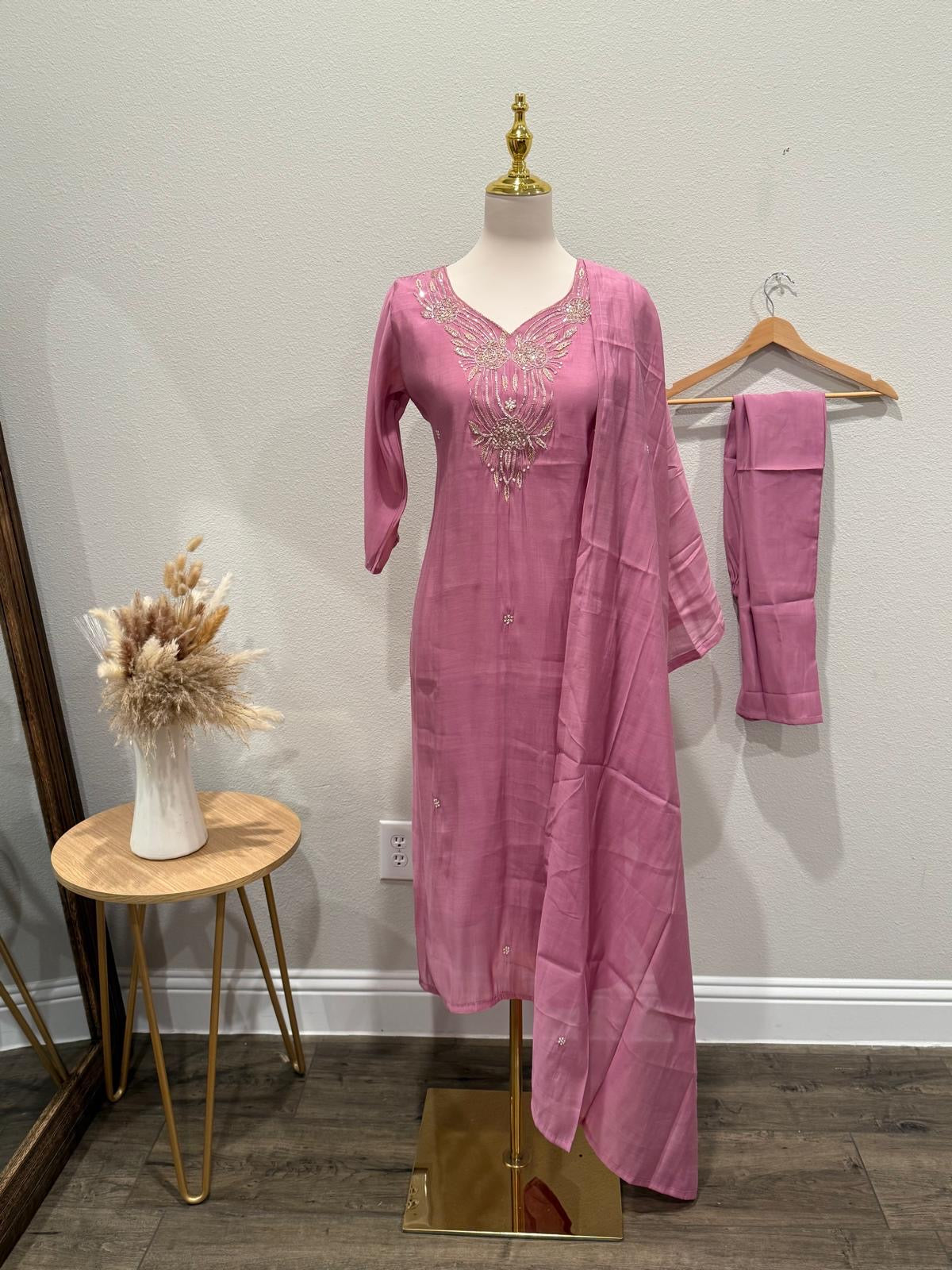 Dusty Rose Mul Chanderi 3 piece Suit Set