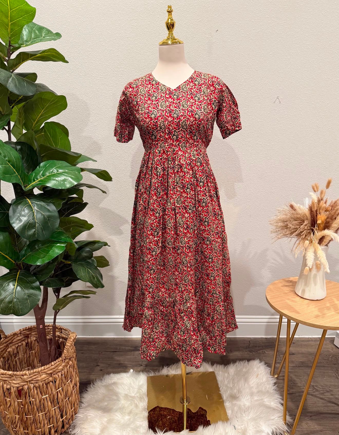 Crimson Blossom Floral Cotton Midi Dress 🌺✨