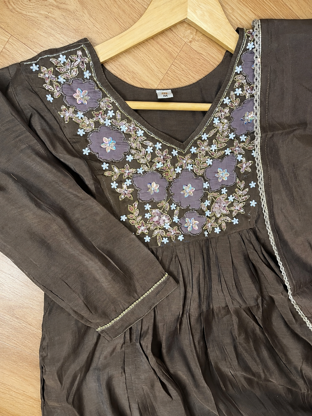 Chocolate Brown Mul Chanderi Floral Thread Embroidered Anarkali Suit Set