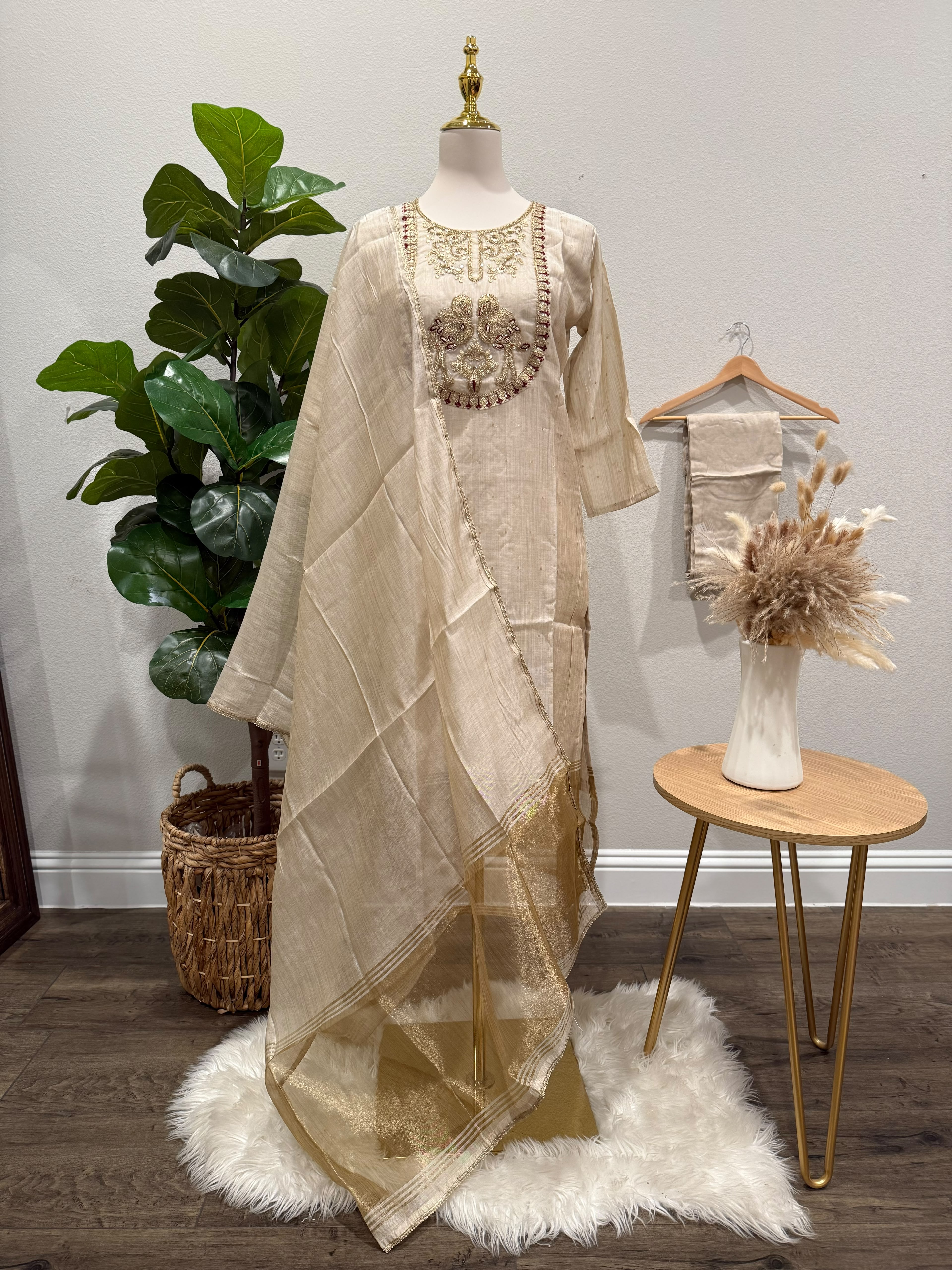 Elegant Ivory Chanderi Embroidered Suit Set with Zari Border Dupatta ✨